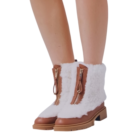 COACH Leona Shearling Boots NIB $295 size 7.5B    S3208 - Picture 2 of 8